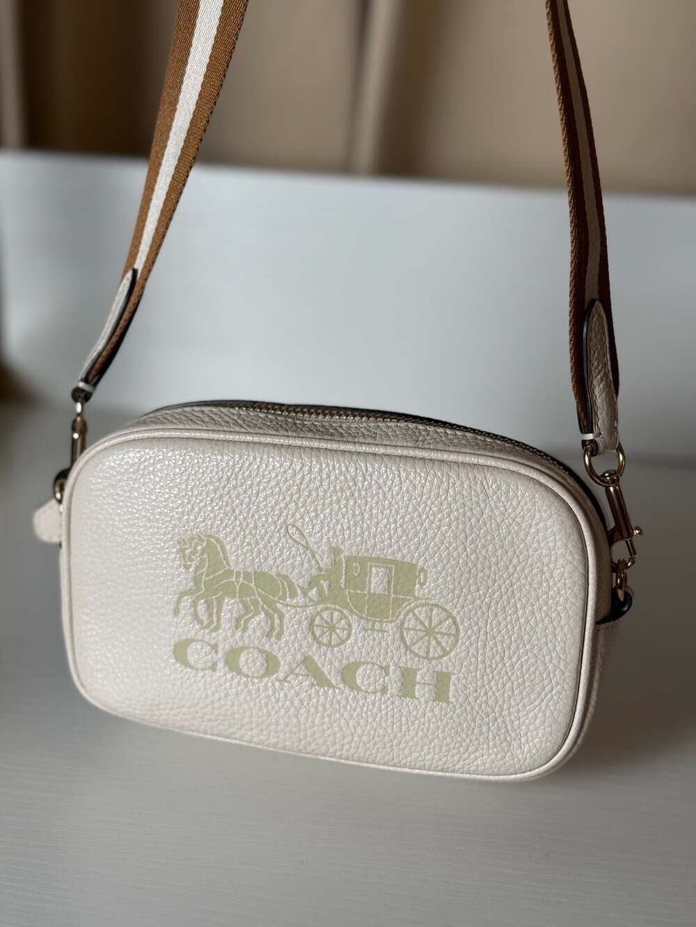 COACH F75818 Jes White Leather Camera Bag with Horse and Carriage Logo